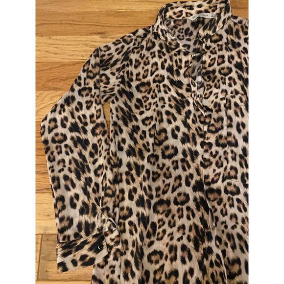 Zara, women's leopard print, long sleeve button down collared blouse size XS - Picture 2 of 6